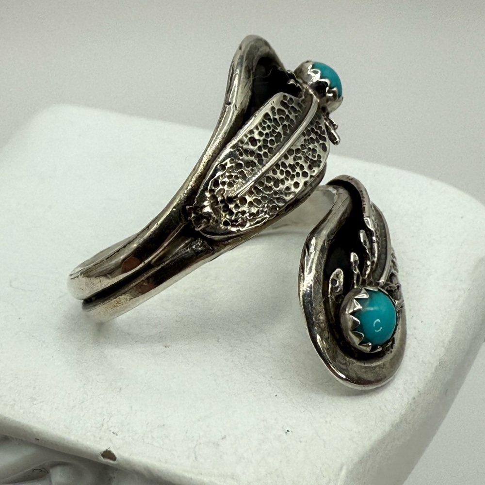 Navajo Sterling Silver Feather Wrap Ring by Etta Berim Twin Turquoise Cabochons - Picture 3 of 14